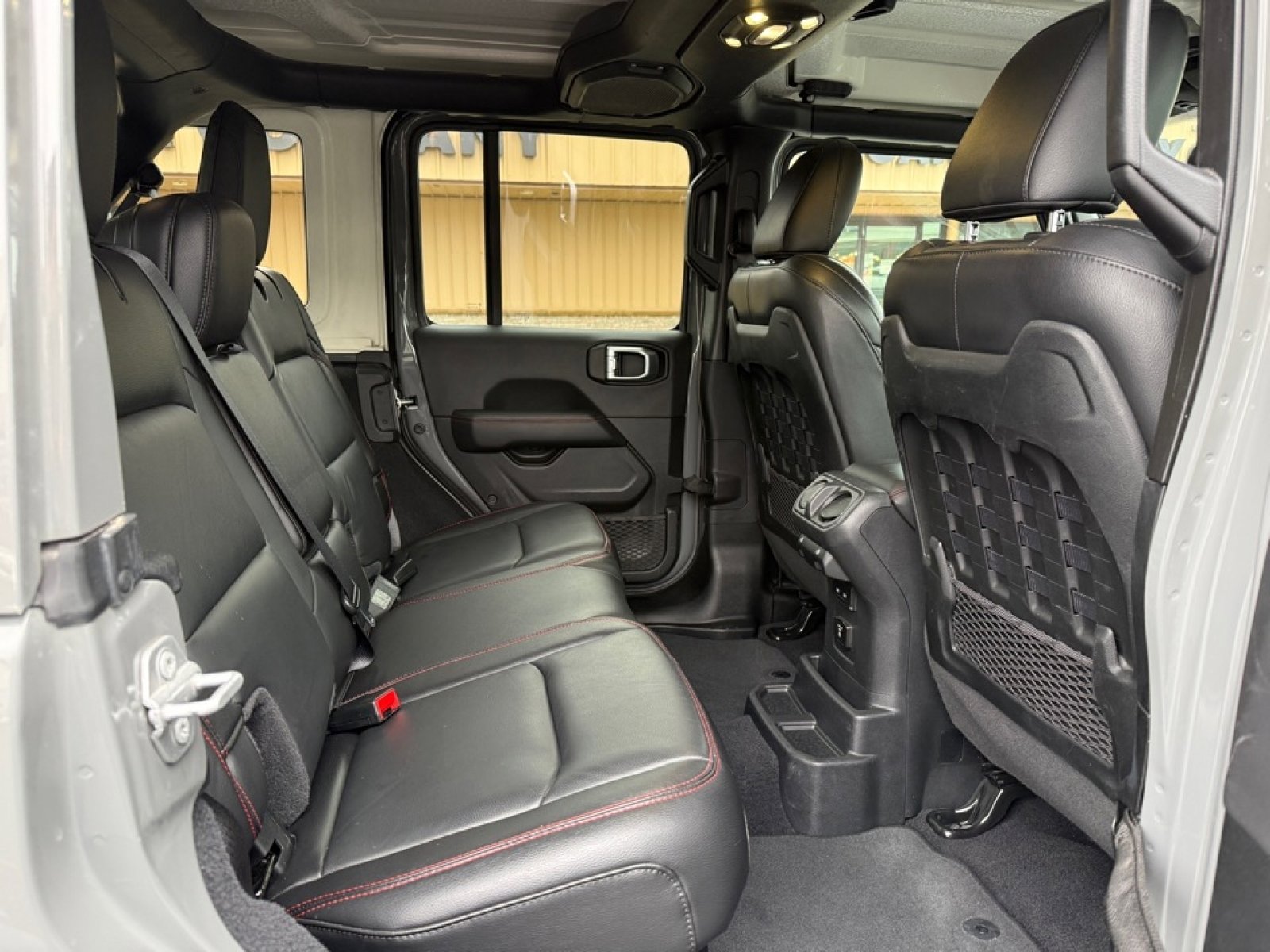 Used 2021 Jeep Wrangler Unlimited Rubicon w/ Uconnect 4C Nav & Sound Group image 15