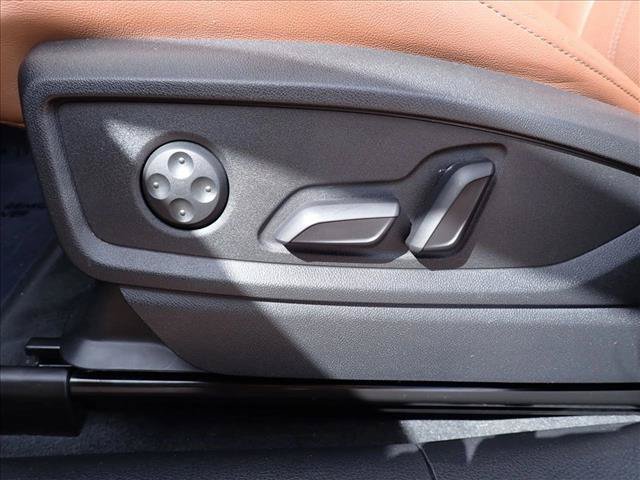 Used 2022 Audi Q5 e Prestige AWD/4WD image 15