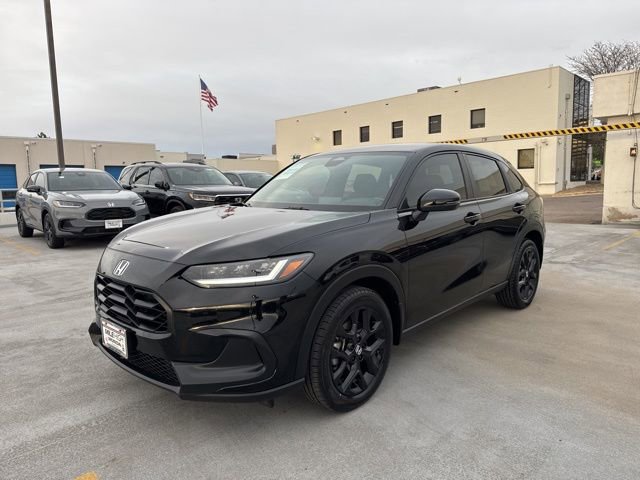 Used 2024 Honda HR-V Sport image 2