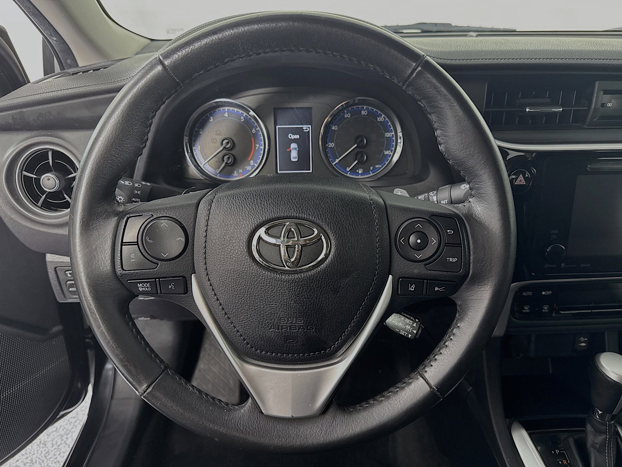Used 2017 Toyota Corolla SE image 11