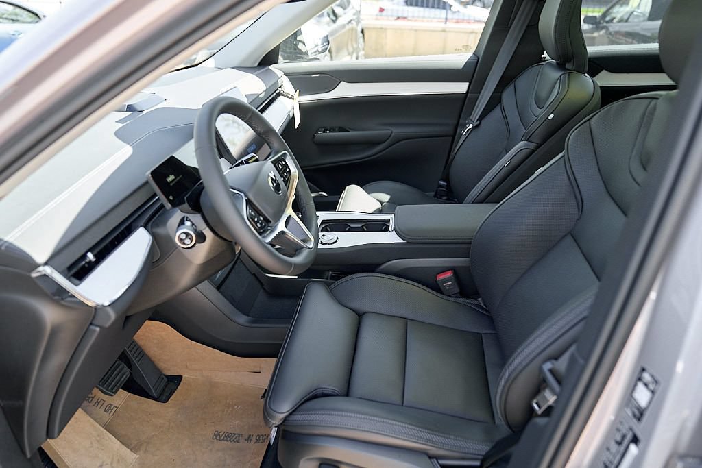 New 2026 Volvo EX90 Ultra AWD/4WD image 19