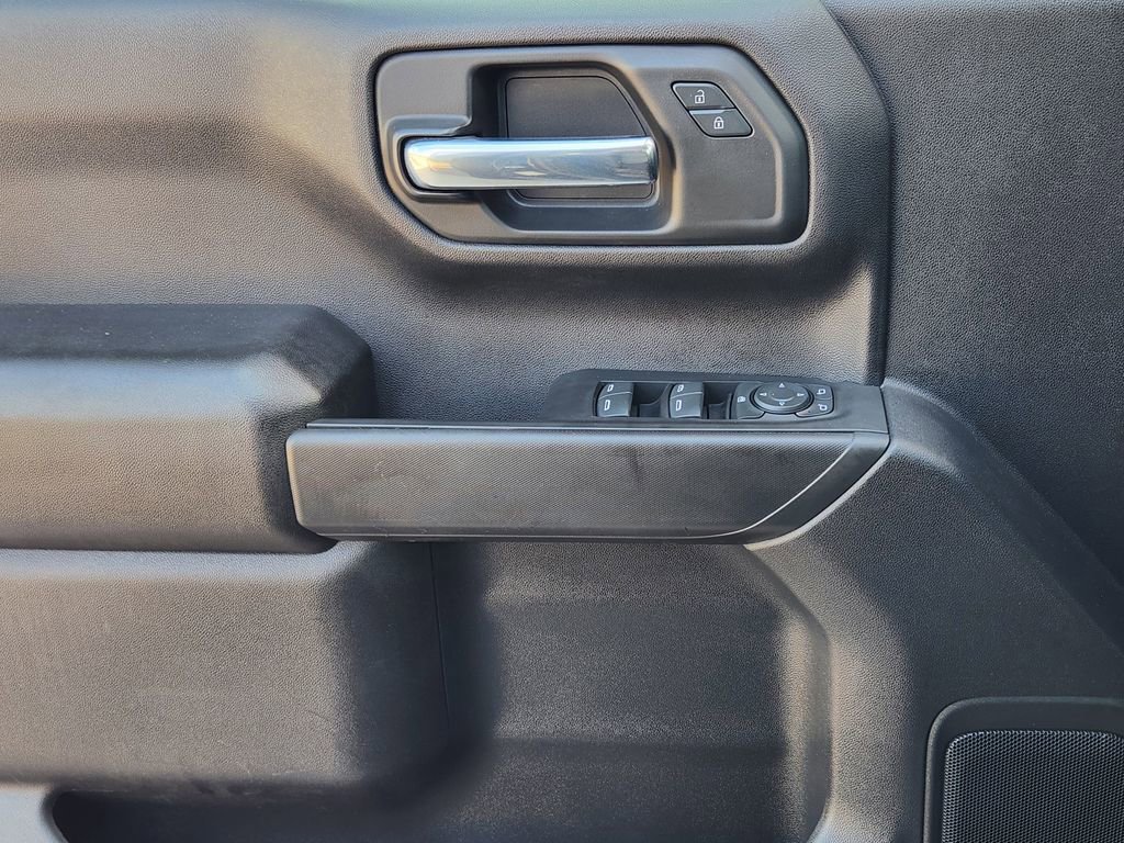 Certified 2023 Chevrolet Silverado 1500 Custom image 23