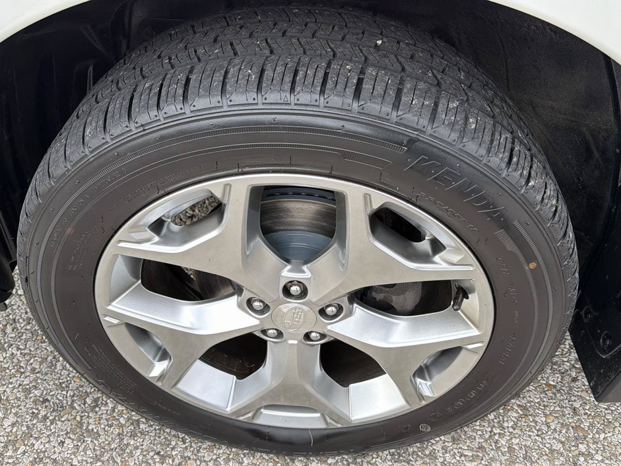 Used 2016 Subaru Forester 2.5i Touring AWD/4WD image 9