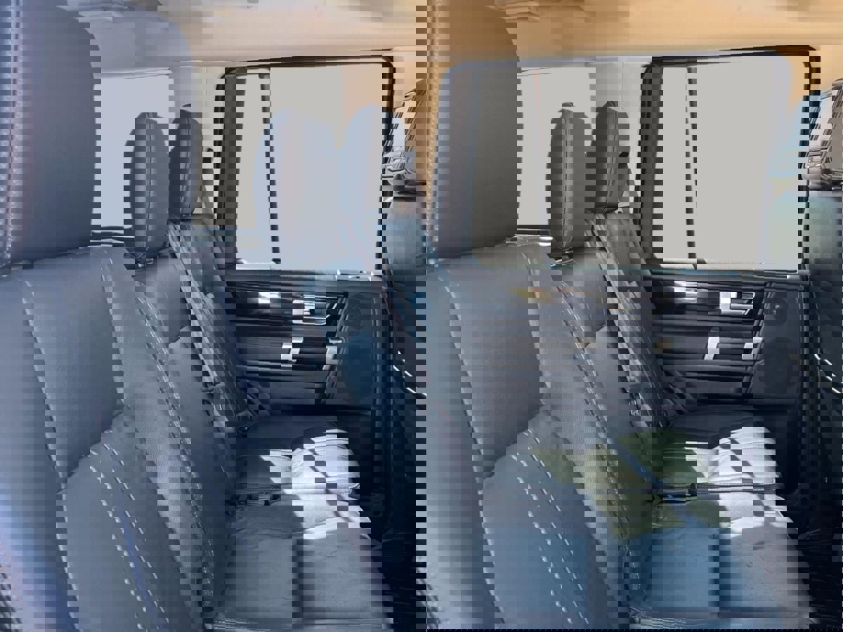 Used 2016 Land Rover LR4 HSE Silver Edition image 34