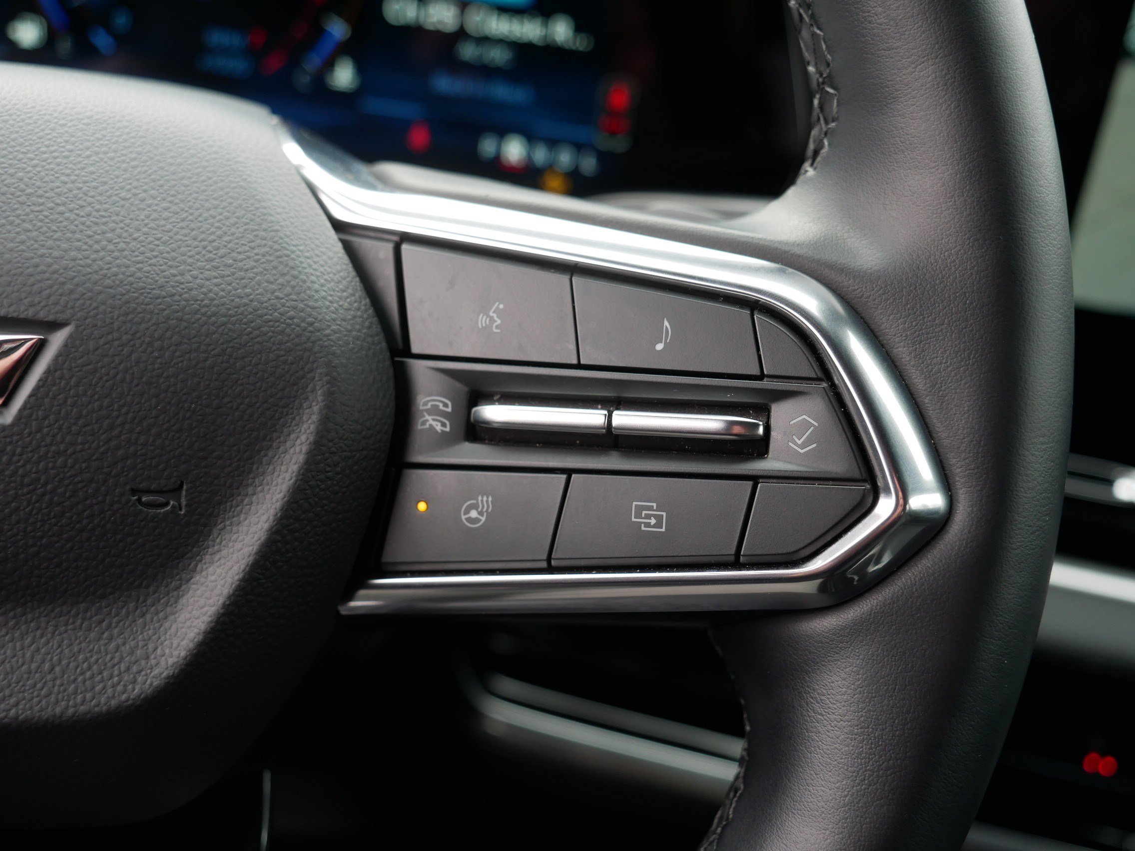 Used 2025 Chevrolet Equinox LT image 29