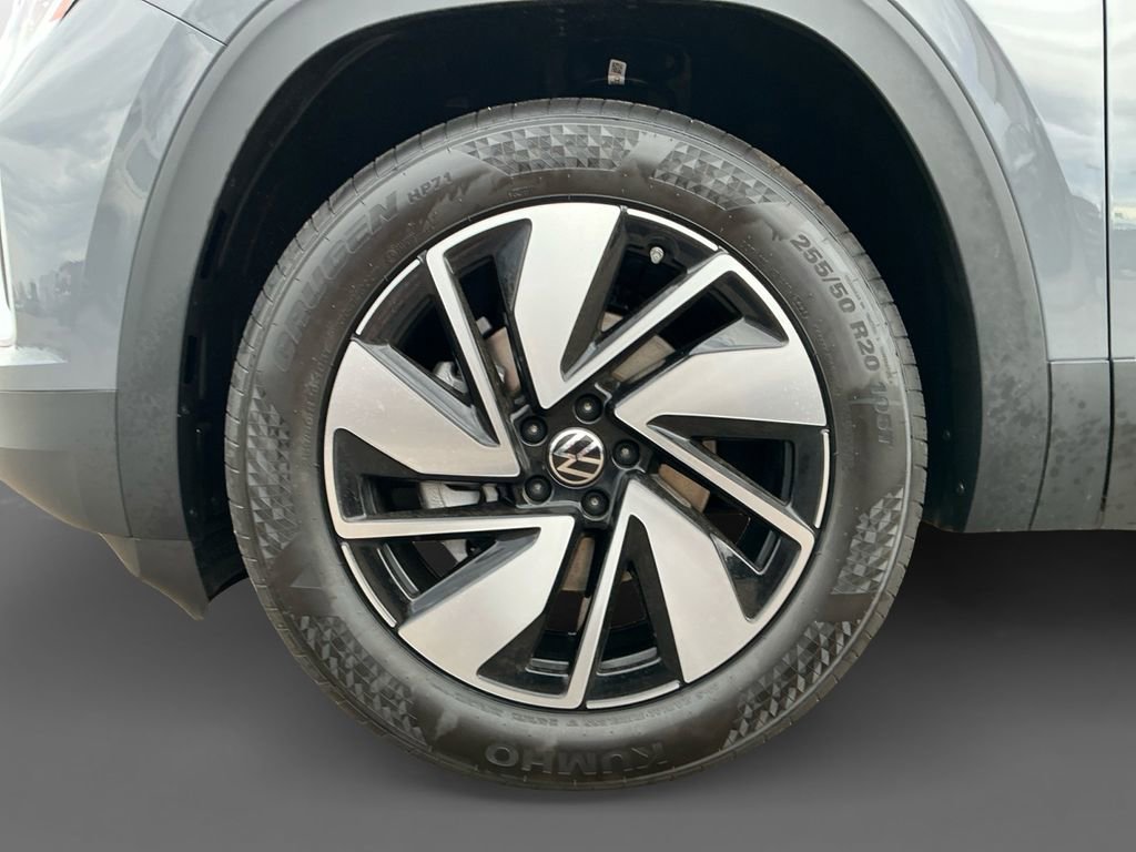 New 2026 Volkswagen Atlas SEL image 14