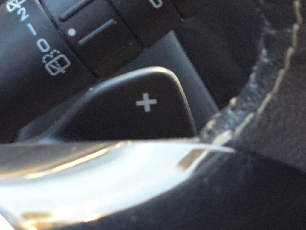 Used 2018 Ford Explorer Platinum image 34