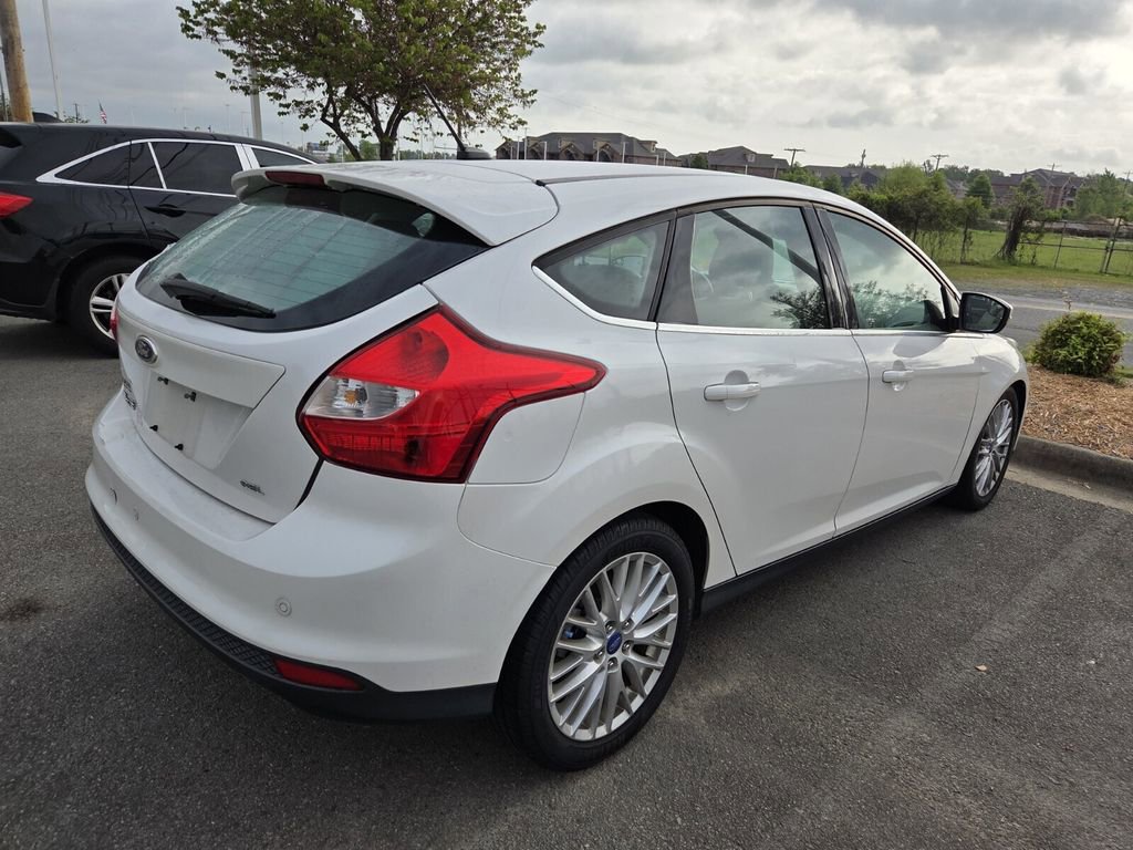 Used 2012 Ford Focus SEL image 4