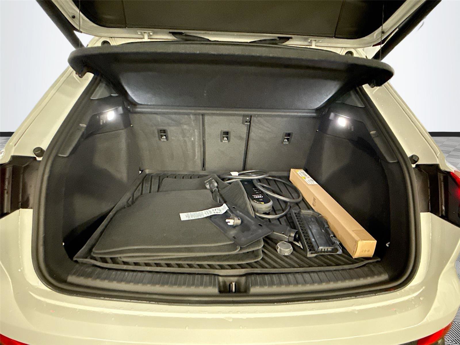 Certified 2023 Audi Q4 e-tron Premium Plus w/ Premium Plus RWD image 27