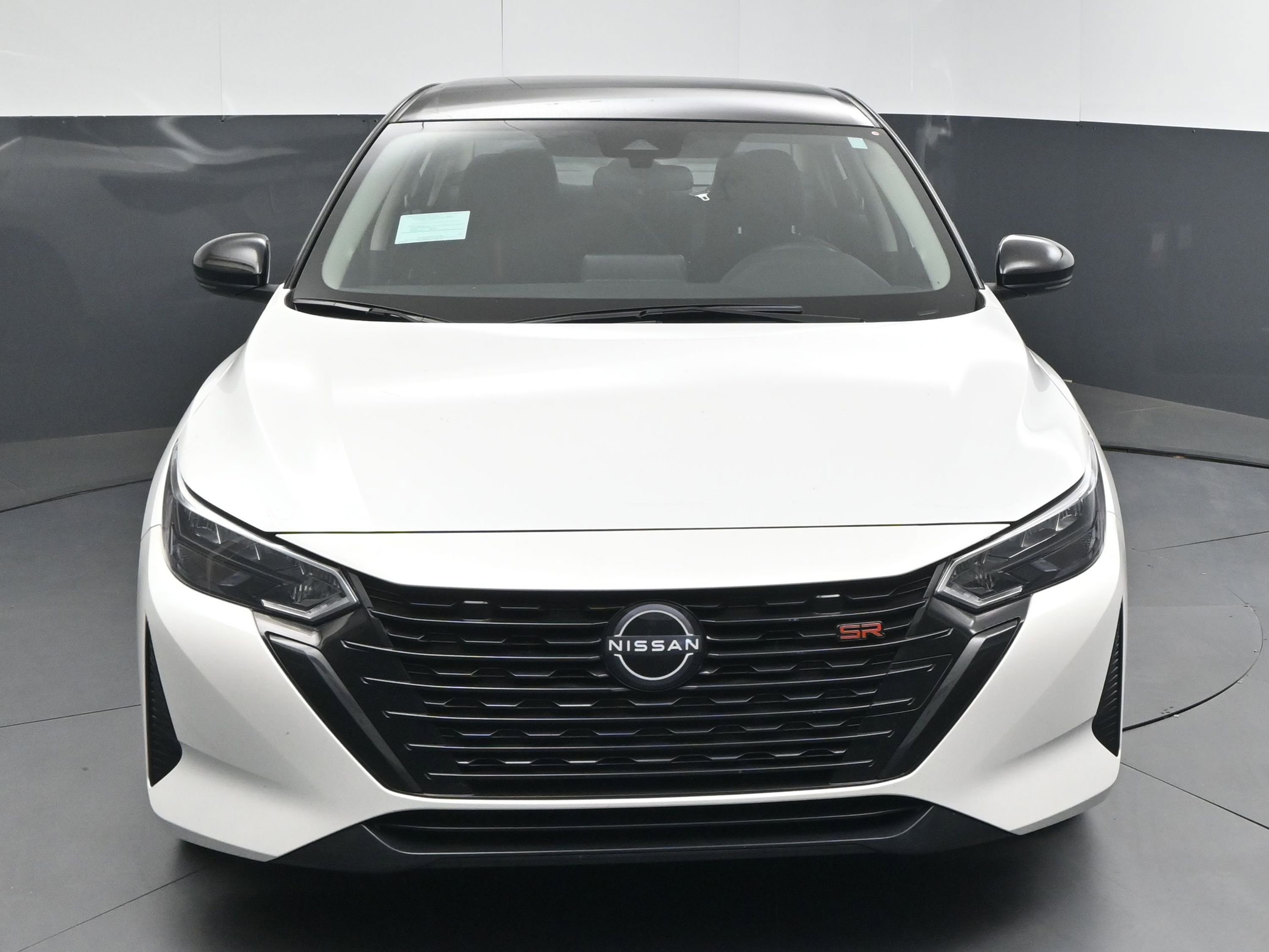 Certified 2025 Nissan Sentra SR w/ Midnight Edition image 2