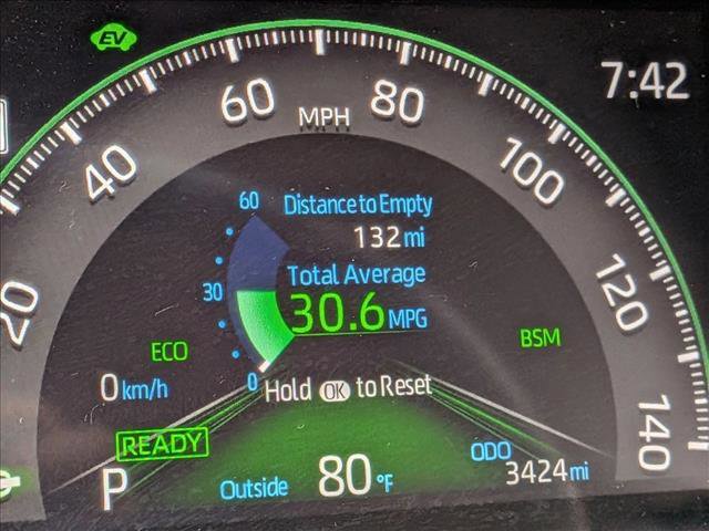 Used 2025 Toyota RAV4 XLE AWD/4WD image 5