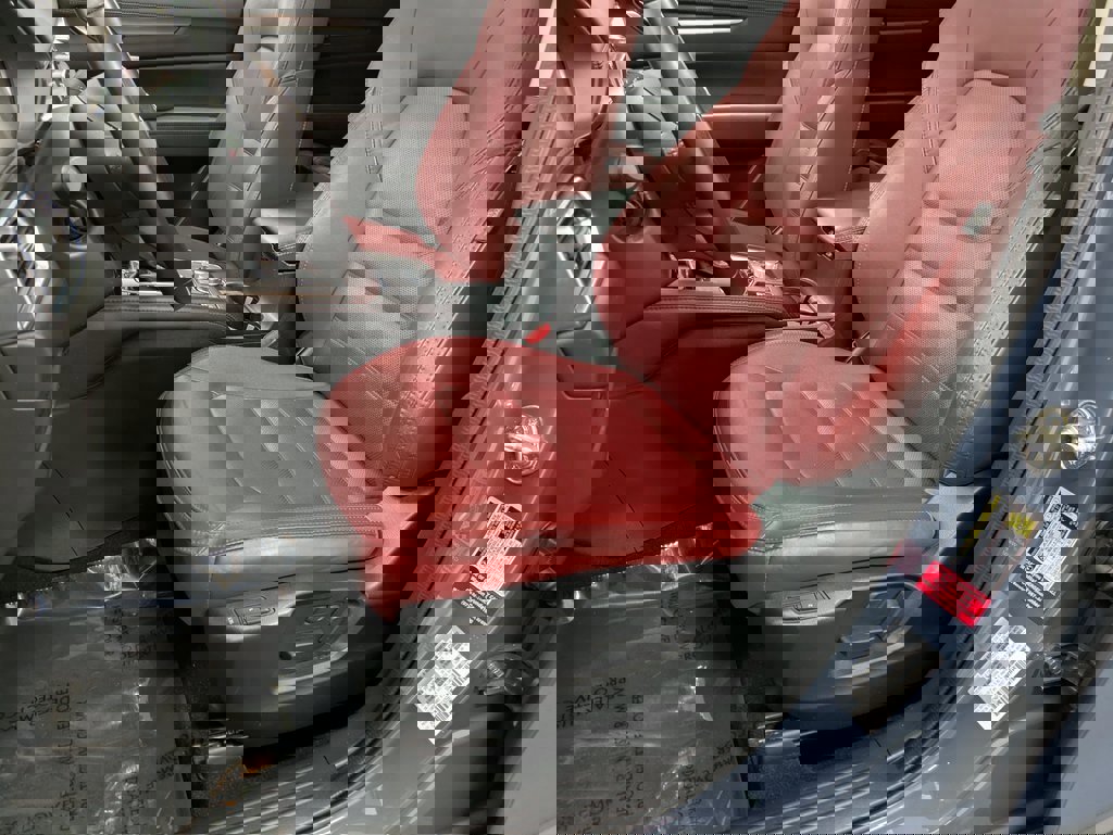 Certified 2023 MAZDA CX-5 Carbon Edition image 10