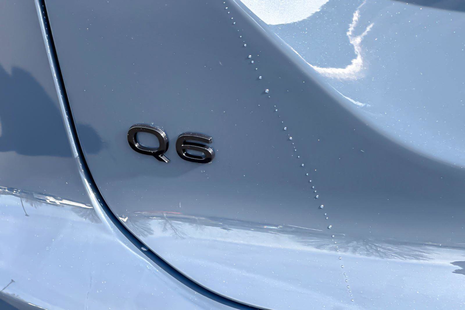 New 2025 Audi Q6 e-tron Premium Plus image 26