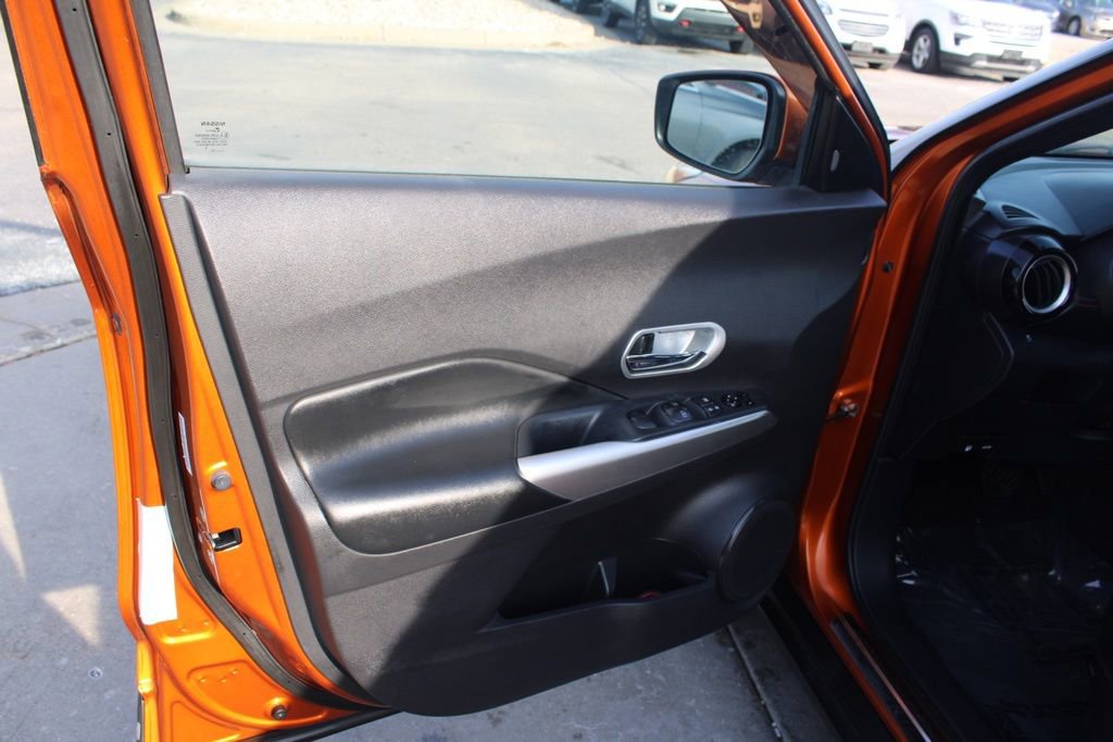 Used 2019 Nissan Kicks SR w/ SR Premium Package image 17