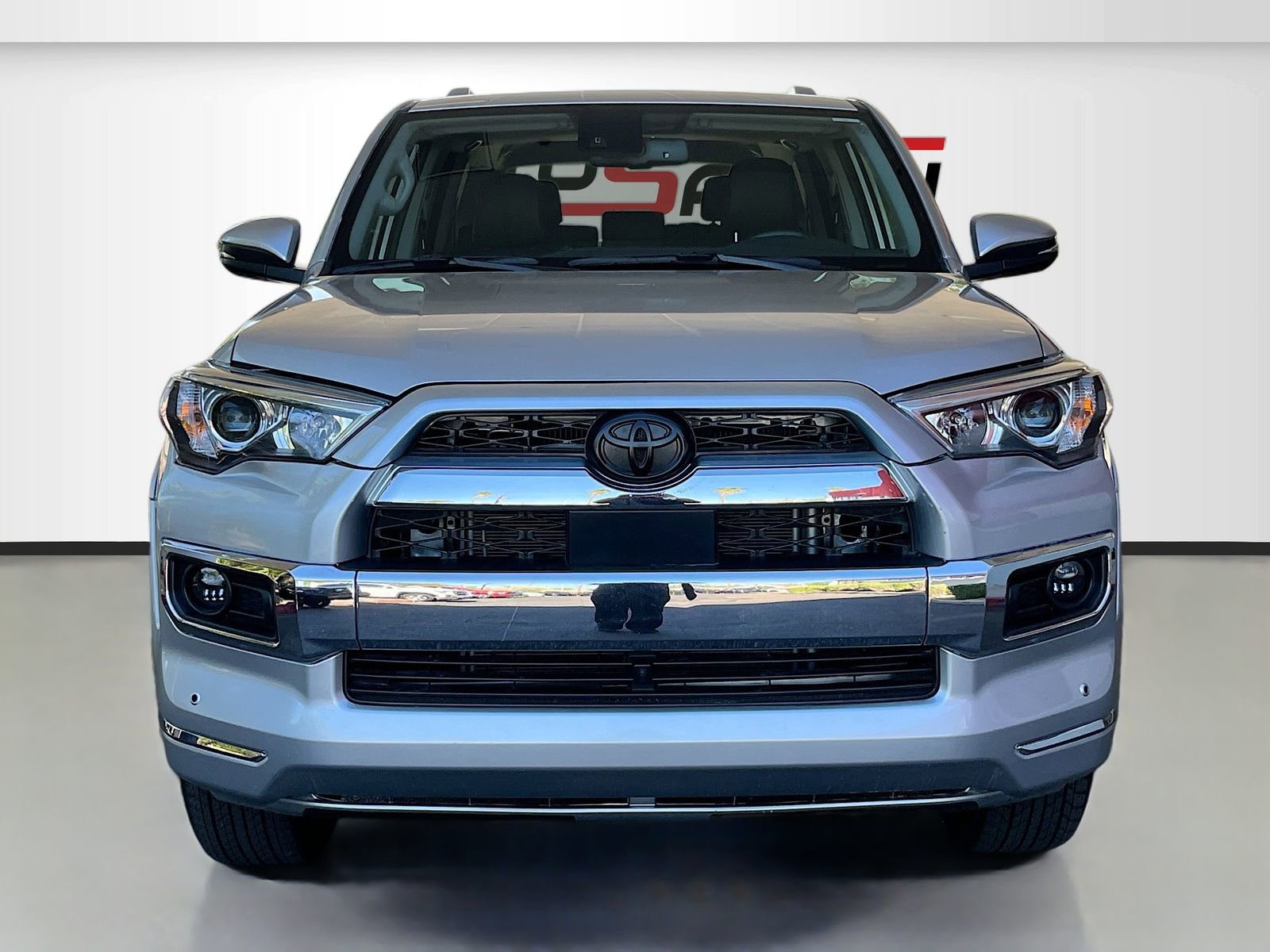 Used 2023 Toyota 4Runner Limited AWD/4WD image 2