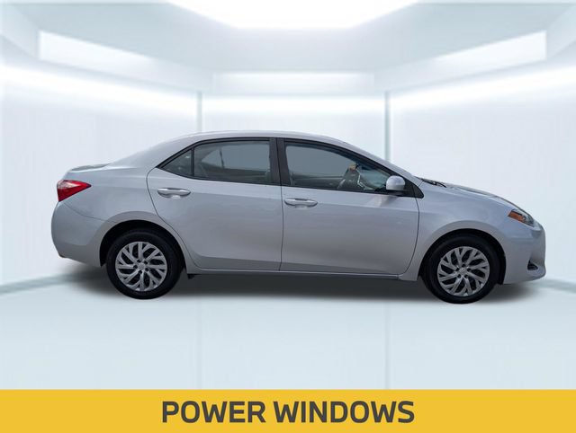 Used 2017 Toyota Corolla LE FWD image 7