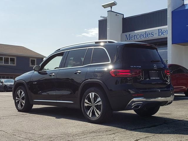 New 2026 Mercedes-Benz GLB 250 4MATIC image 9