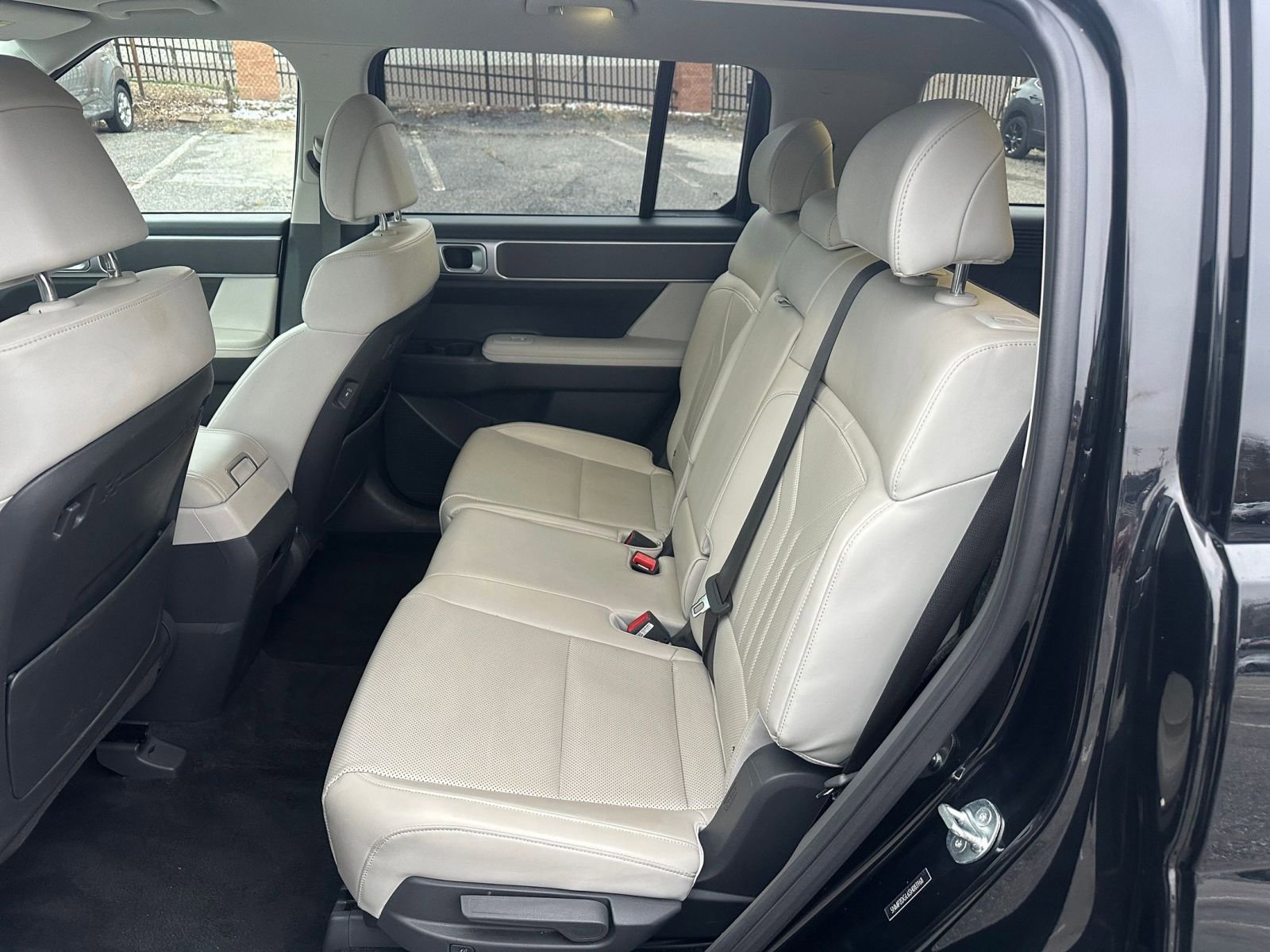 Used 2025 Hyundai Santa Fe SEL image 25