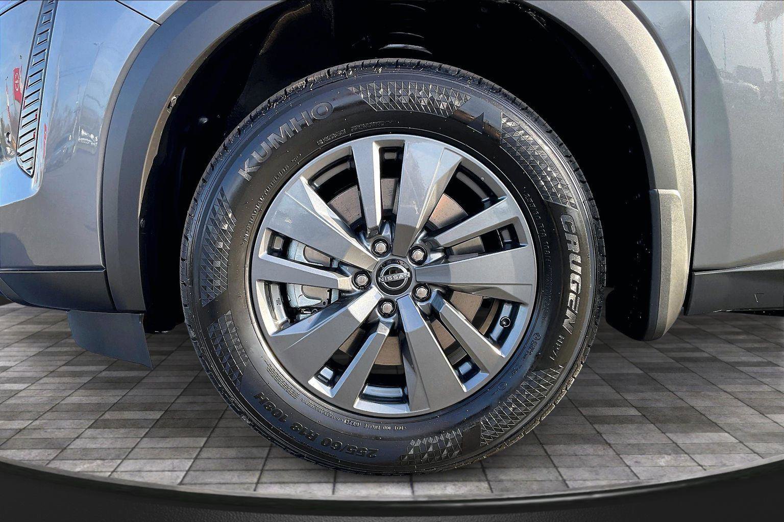 New 2026 Nissan Pathfinder SV AWD/4WD image 12
