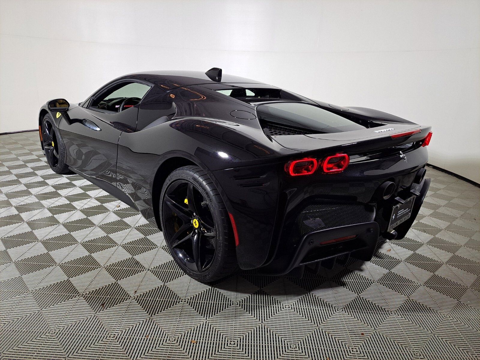 Certified 2023 Ferrari SF90 Stradale image 9