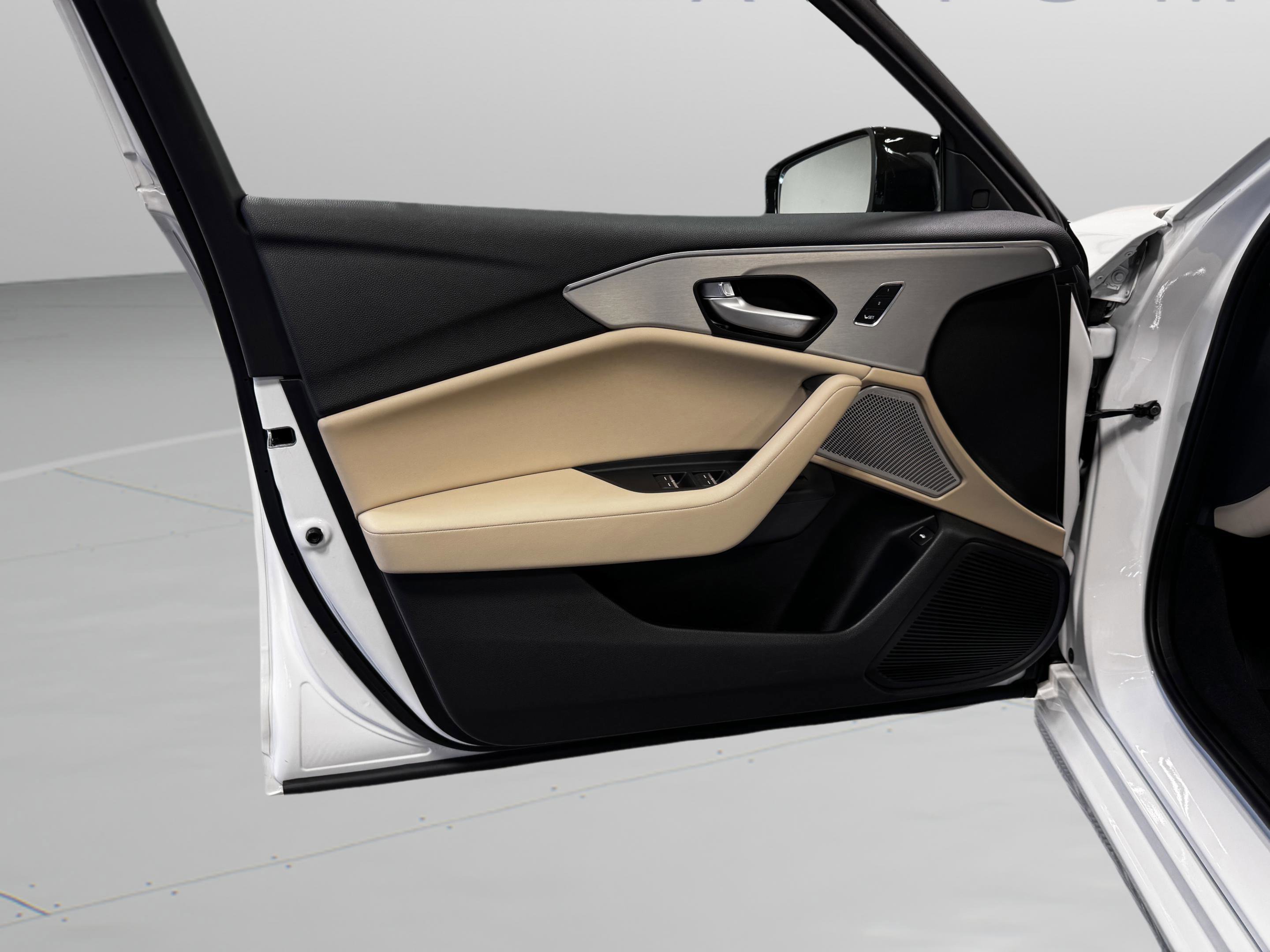 Certified 2025 Acura TLX w/ Technology Package FWD image 29