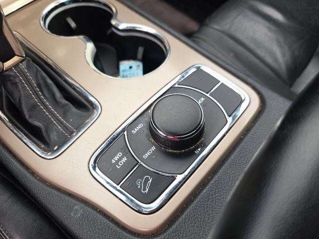 Used 2016 Jeep Grand Cherokee Limited AWD/4WD image 27