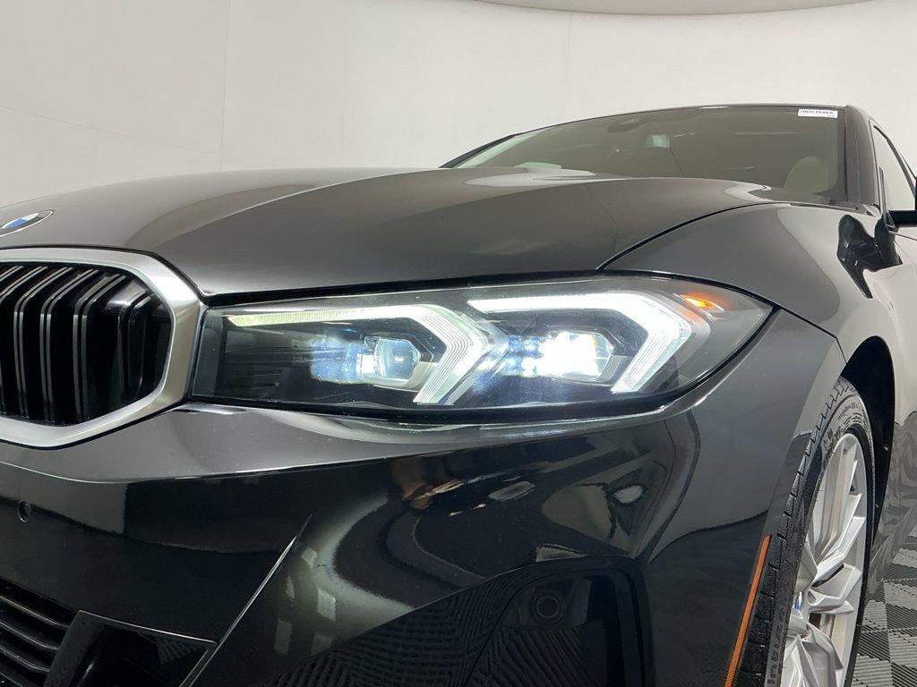Certified 2023 BMW 330i Sedan w/ Driving Assistance Package RWD image 5