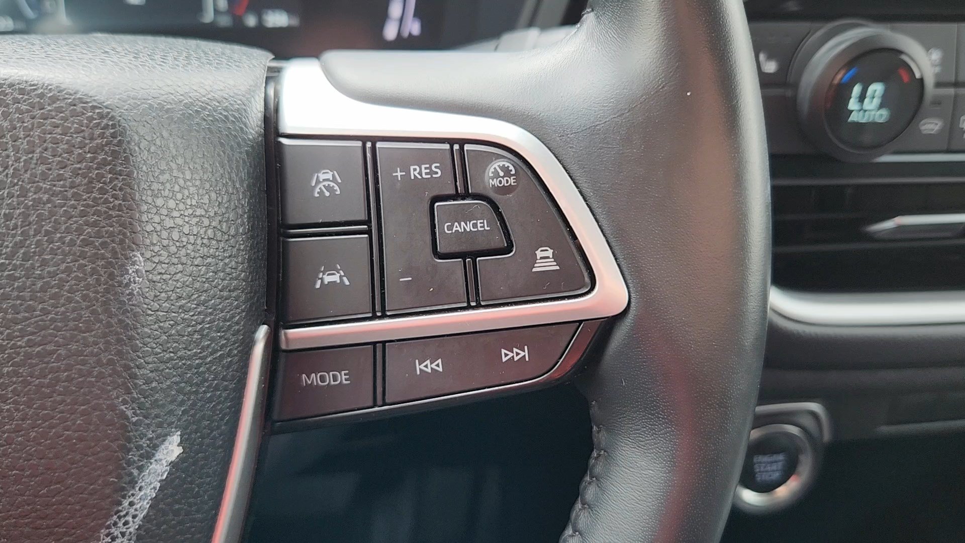 Certified 2025 Toyota Grand Highlander AWD image 13