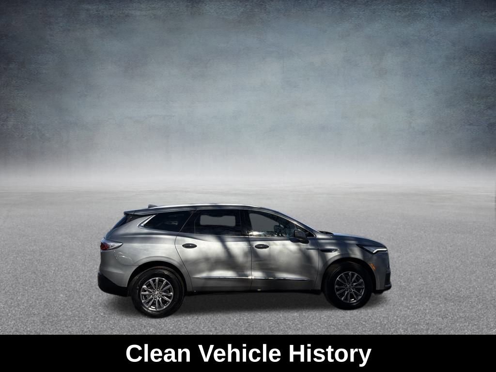 Used 2024 Buick Enclave Premium image 7