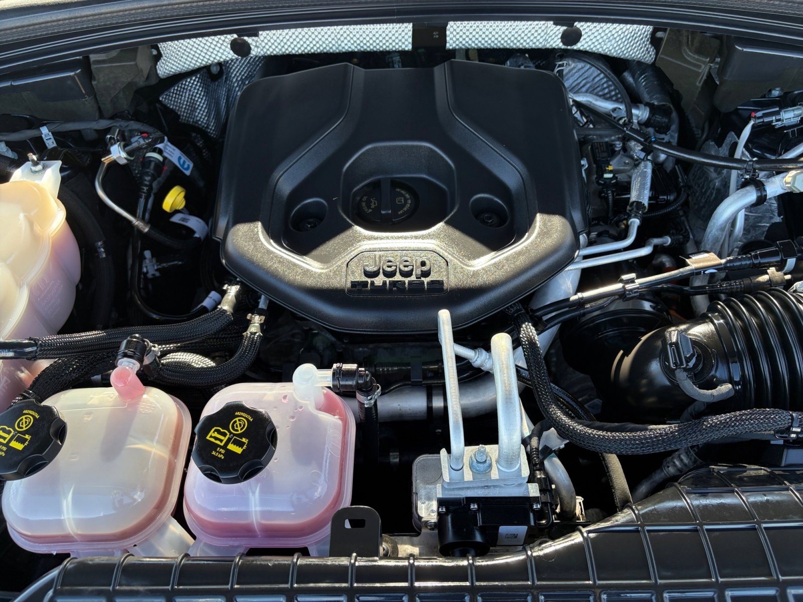 Used 2022 Jeep Grand Cherokee Limited 4xe image 29