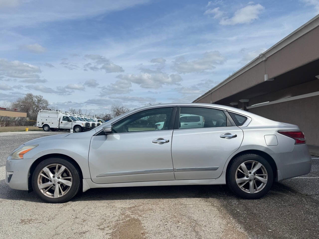 Used 2014 Nissan Altima 2.5 SV w/ Convenience Package image 6