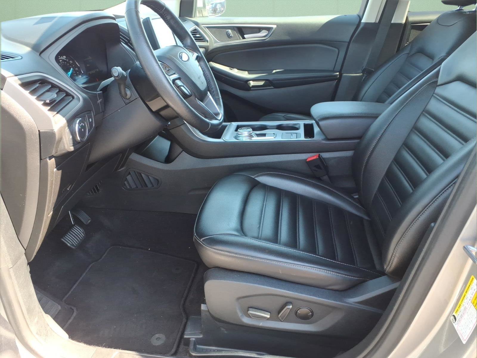 Used 2022 Ford Edge SEL image 17