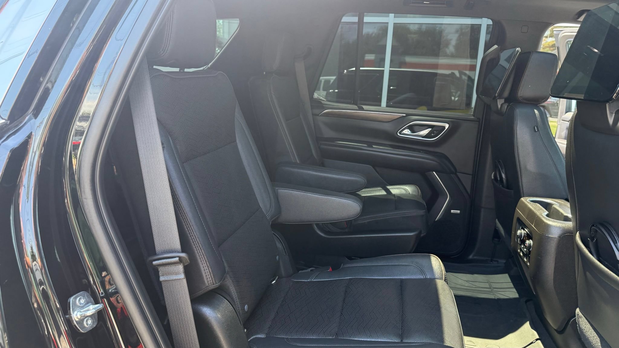 Used 2021 Chevrolet Tahoe High Country AWD/4WD image 28