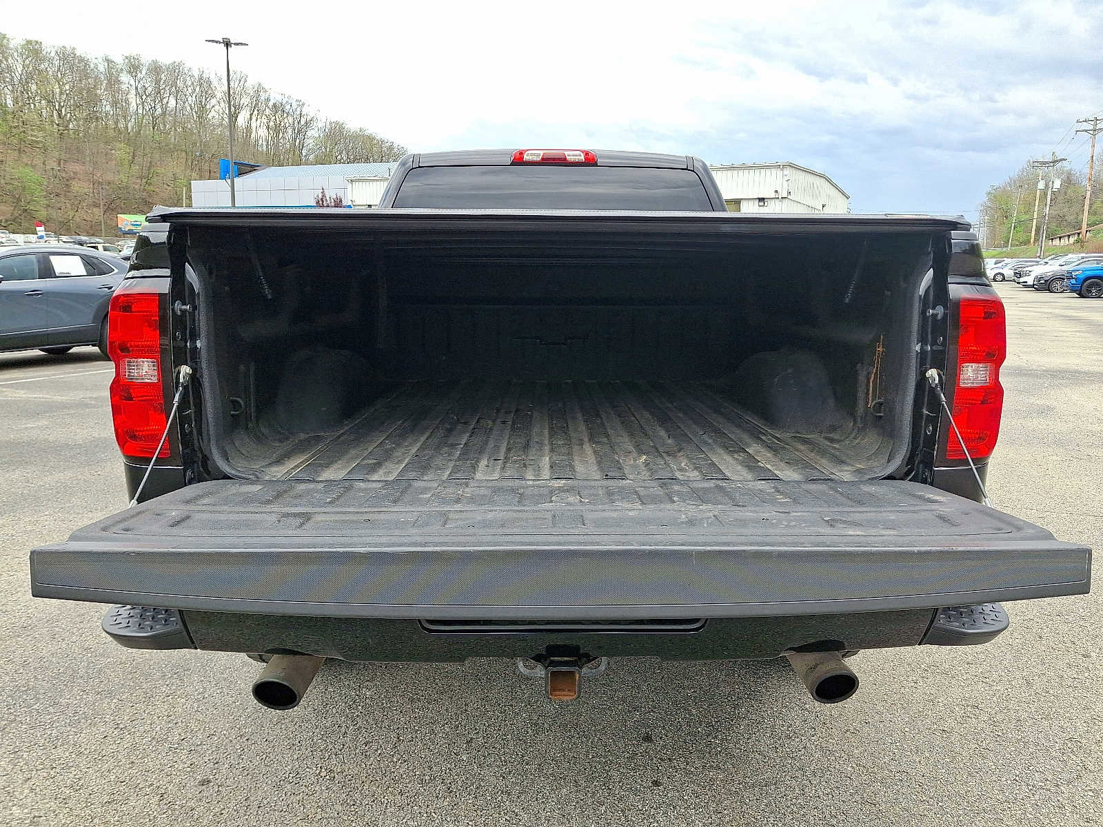 Used 2016 Chevrolet Silverado 1500 LT w/ Midnight Edition image 28