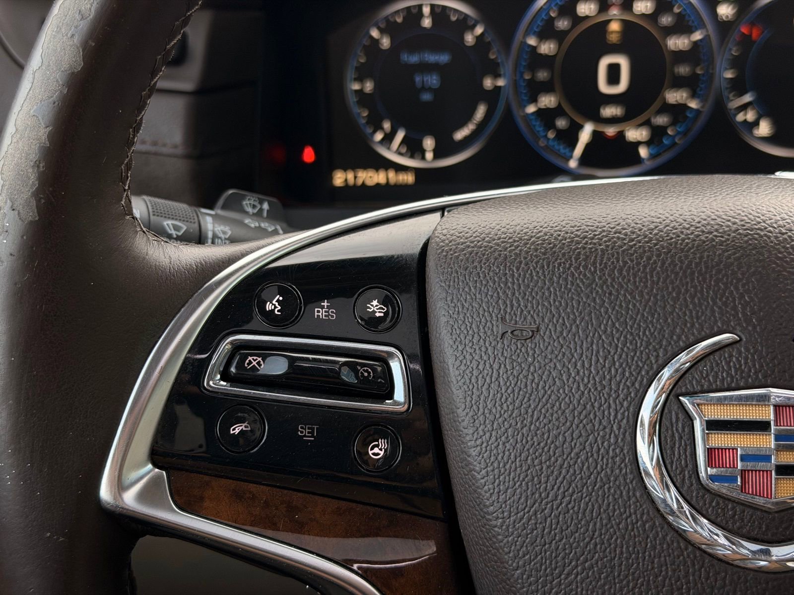 Used 2015 Cadillac Escalade ESV Premium AWD/4WD image 43