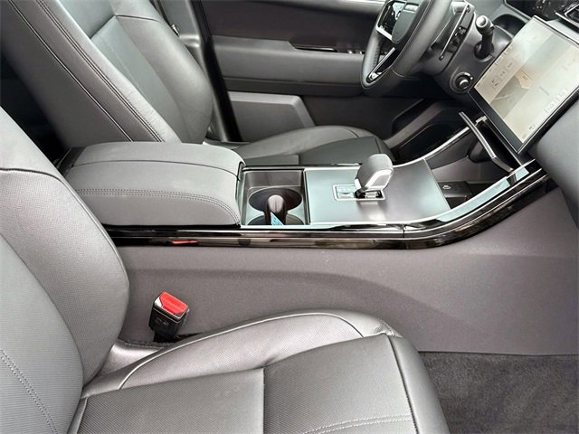 New 2026 Land Rover Range Rover Velar Dynamic SE image 8