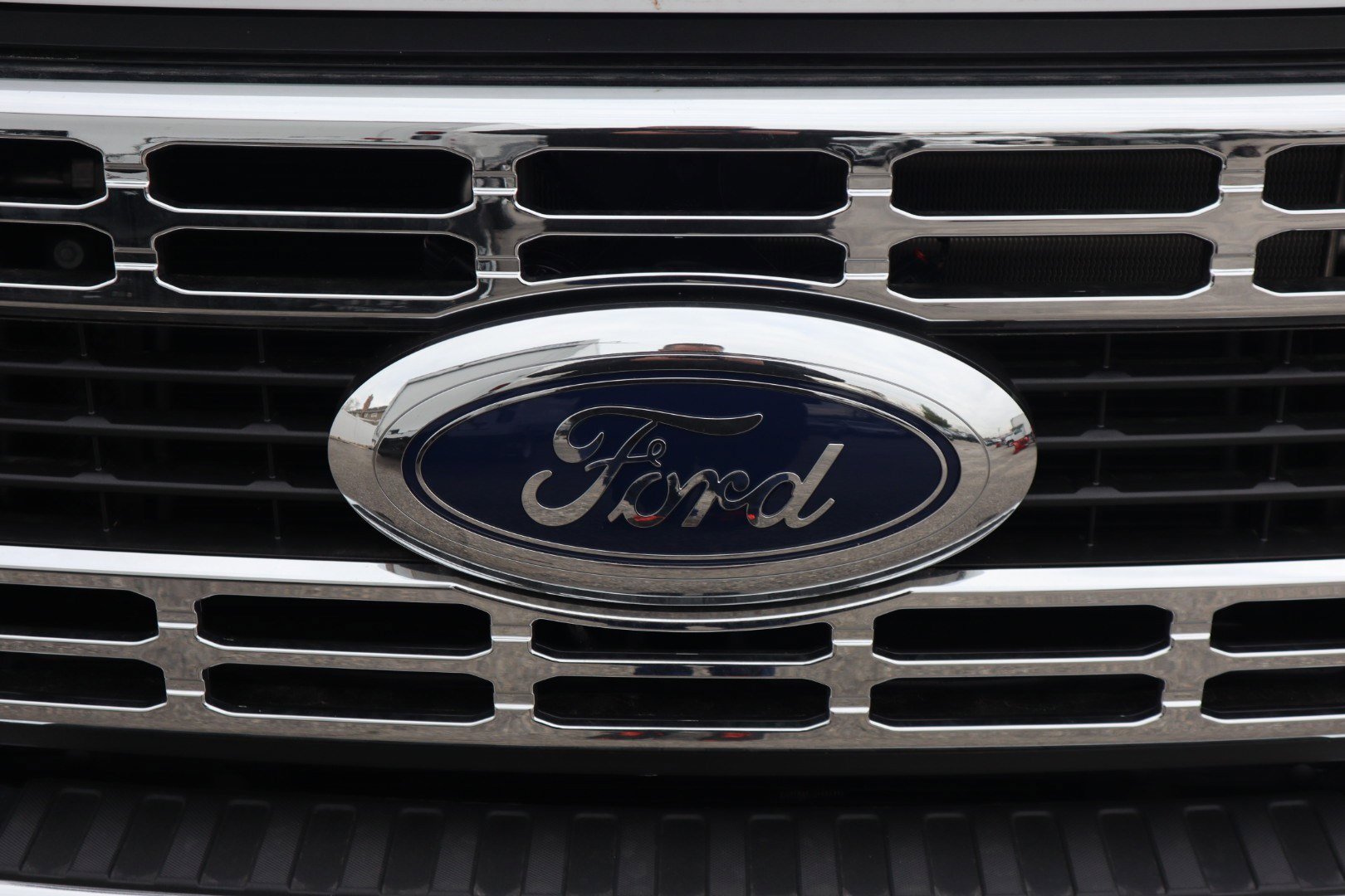 New 2026 Ford F550 4x4 Crew Cab image 25