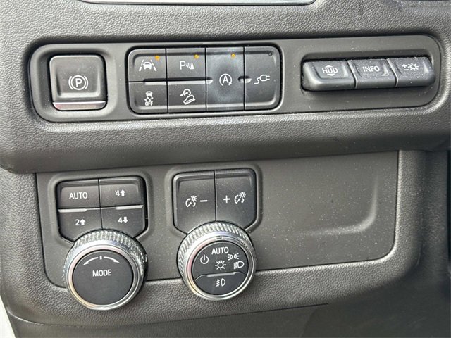 Used 2021 GMC Yukon AT4 w/ AT4 Premium Package image 27