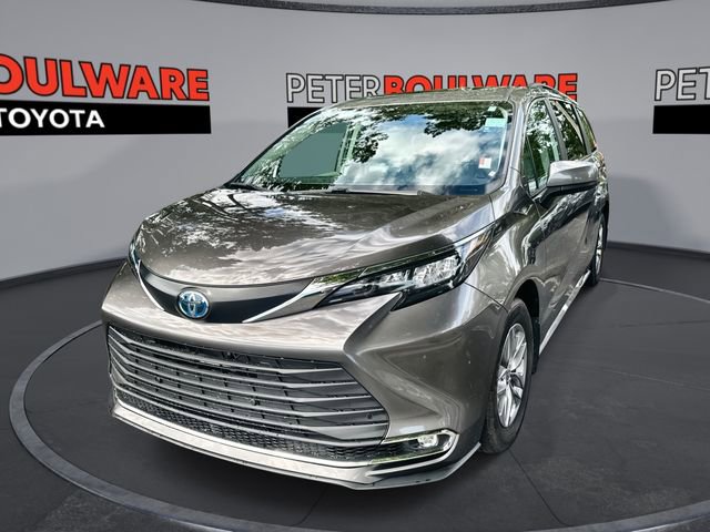 Used 2024 Toyota Sienna XLE