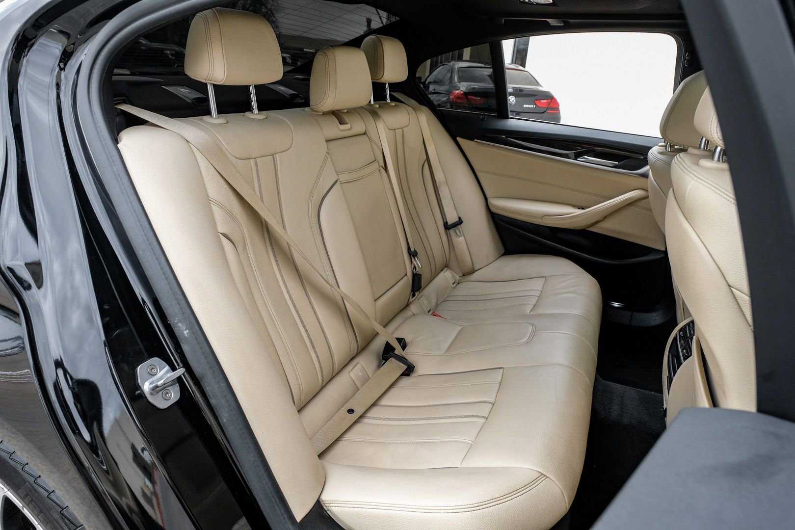 Used 2019 BMW 540i w/ Convenience Package RWD image 32