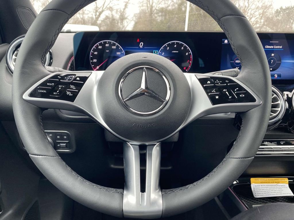 Certified 2025 Mercedes-Benz GLB 250 image 21