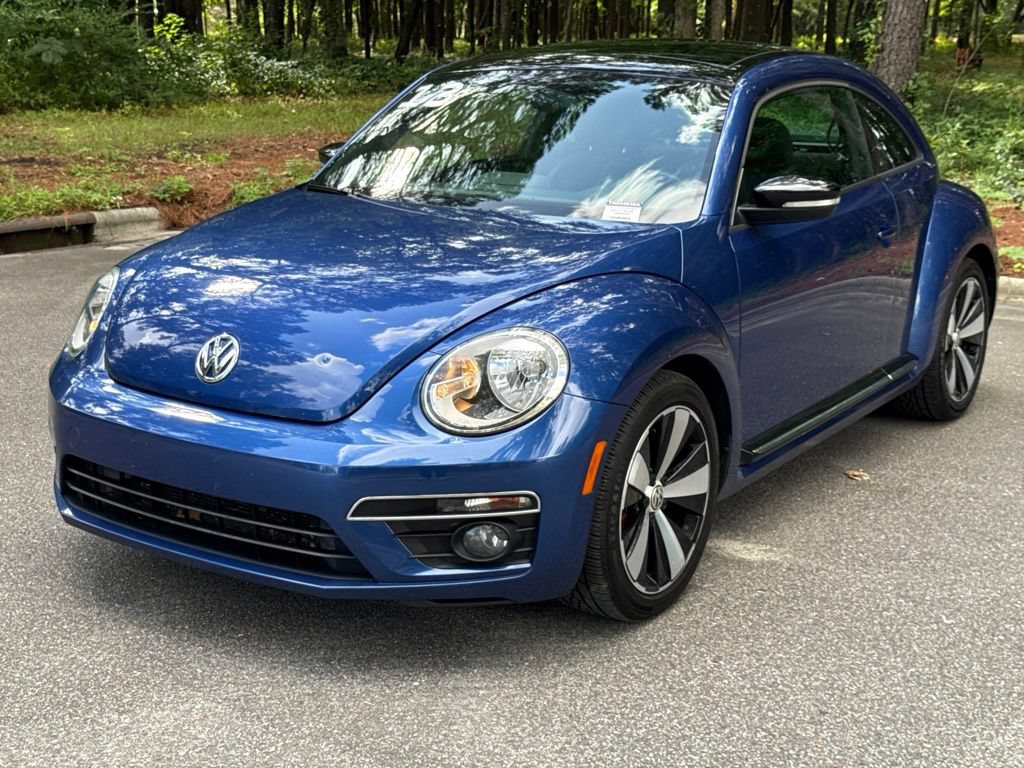 Used 2013 Volkswagen Beetle R-Line FWD image 3