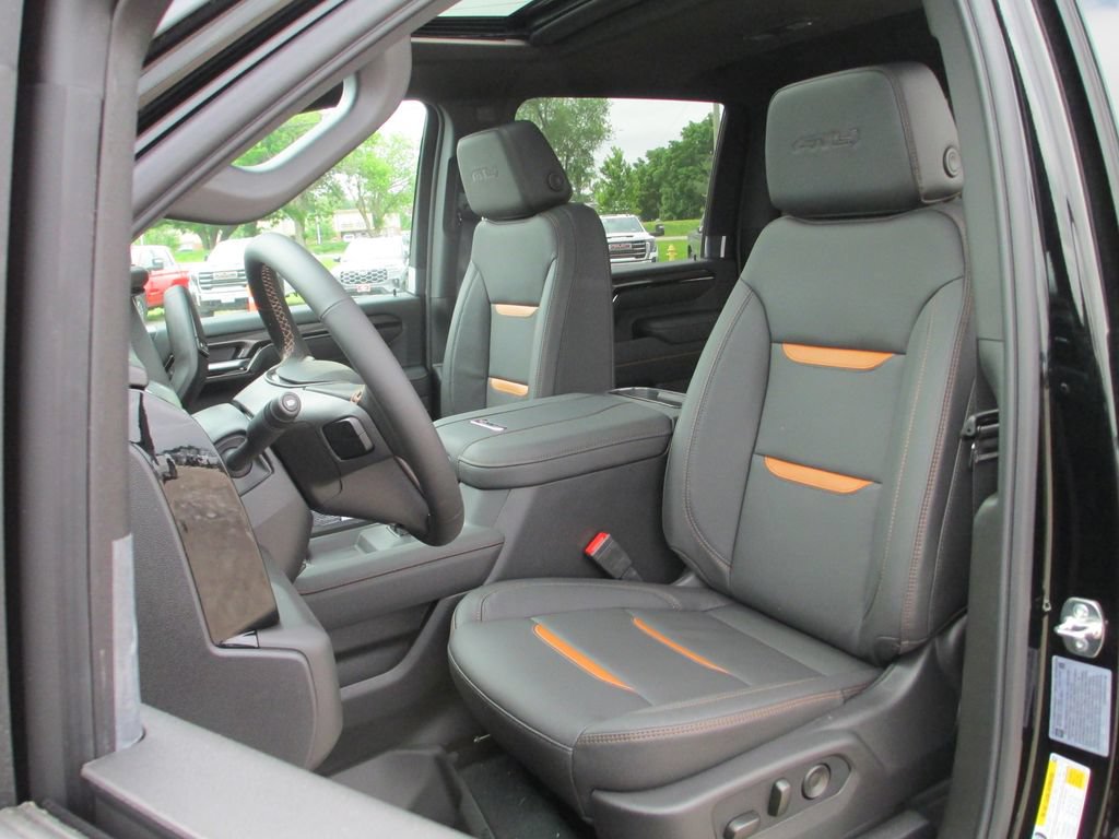 New 2026 GMC Sierra 2500 AT4 w/ AT4 Premium Plus Package AWD/4WD image 14