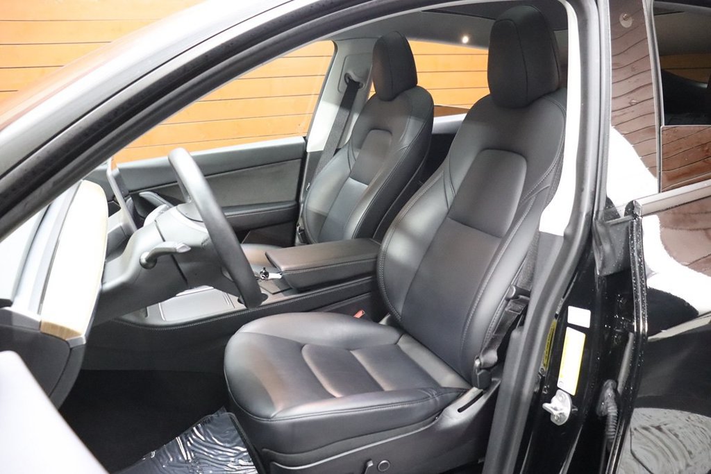 Used 2022 Tesla Model Y Performance AWD/4WD image 31