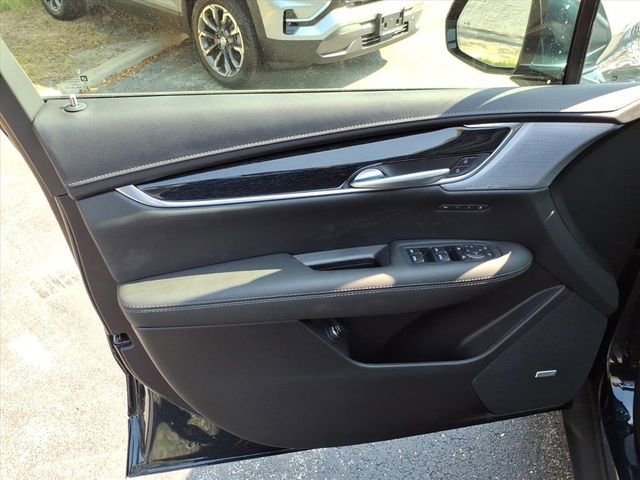 New 2025 Cadillac XT5 Premium Luxury w/ LPO, Floor Liner Package image 26