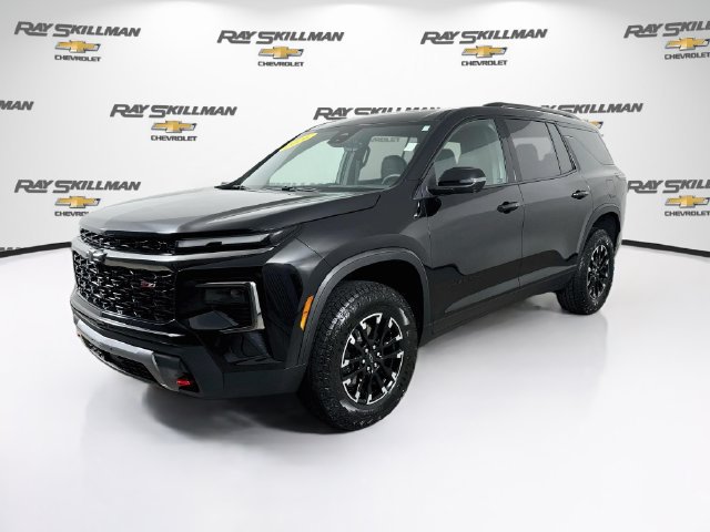 Used 2026 Chevrolet Traverse Z71 w/ Driver Confidence Package AWD/4WD image 3