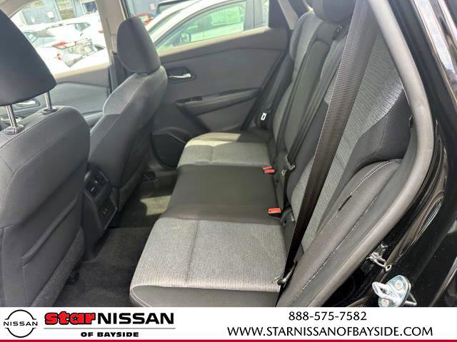 Certified 2022 Nissan Rogue SV image 13