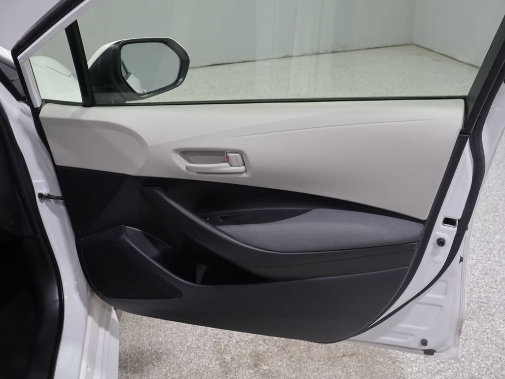 Certified 2023 Toyota Corolla LE AWD/4WD image 24