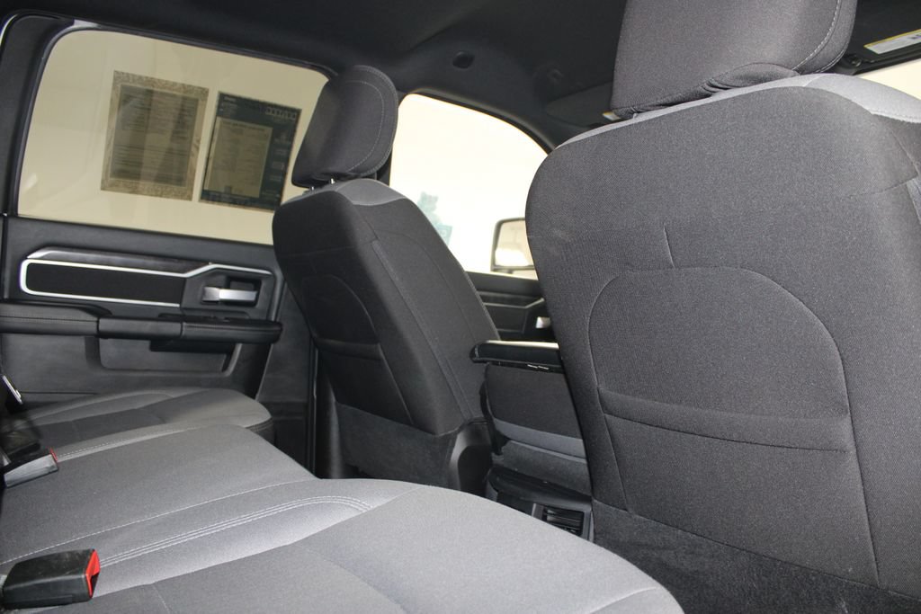 Used 2024 RAM 2500 Big Horn AWD/4WD image 33