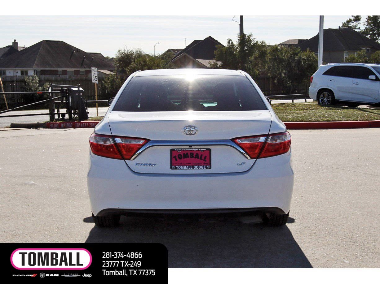 Used 2016 Toyota Camry LE image 6